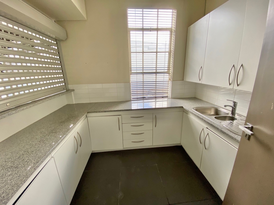 To Let Commercial Property for Rent in Foreshore Western Cape